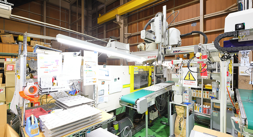 設備・成形機ラインナップ