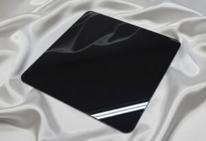 黒光沢製品の製品事例